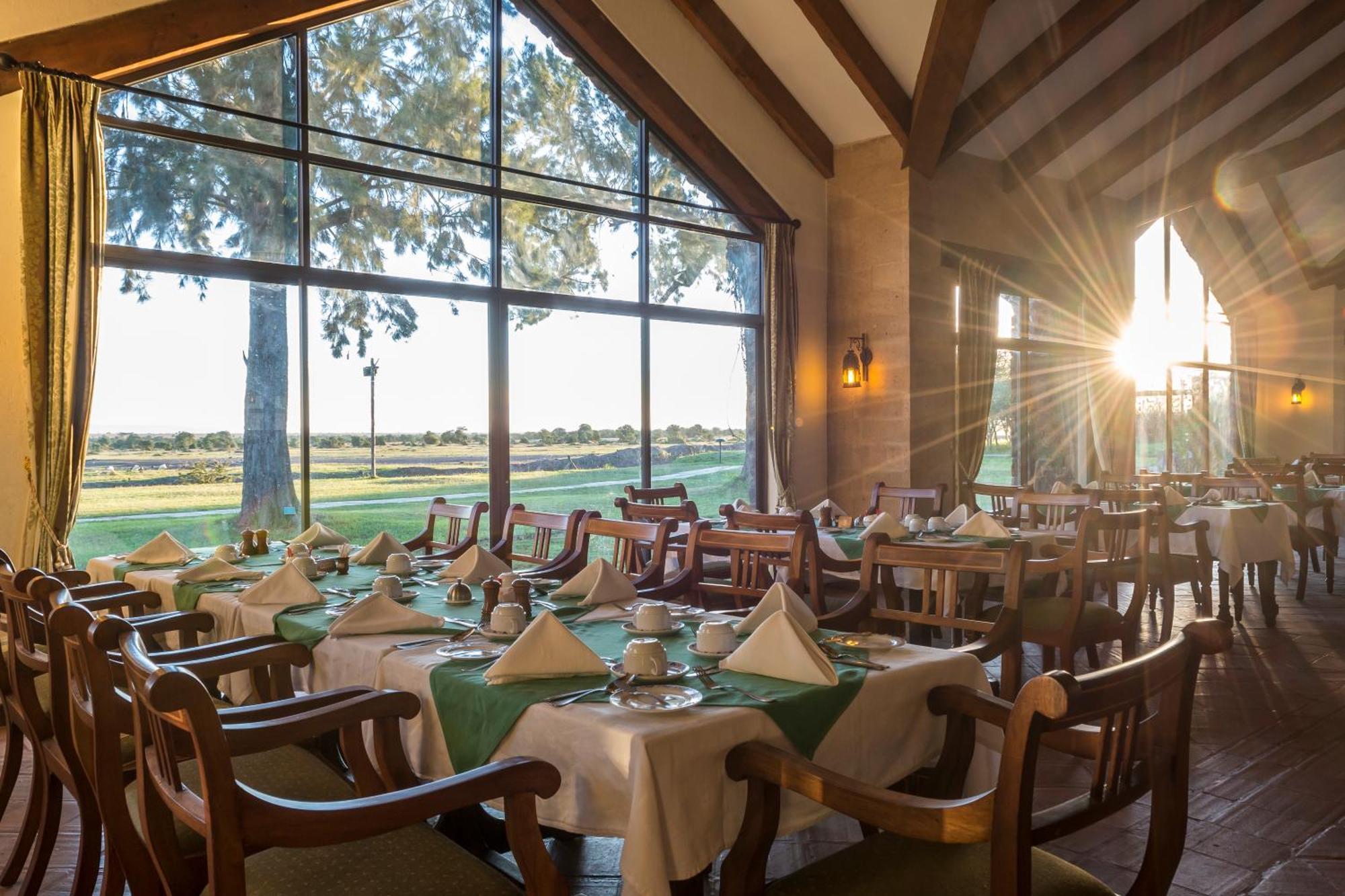 Sweetwaters Serena Camp ナニュキ エクステリア 写真