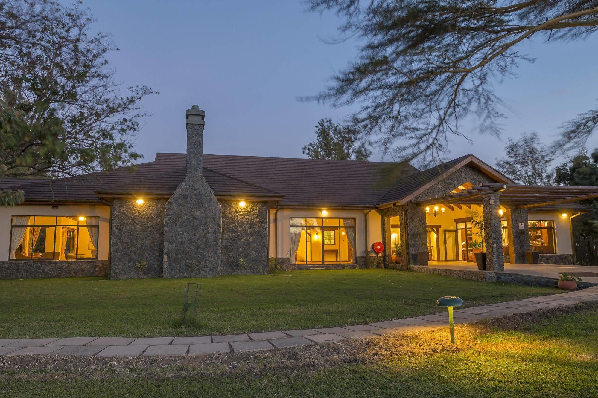 Sweetwaters Serena Camp ナニュキ エクステリア 写真