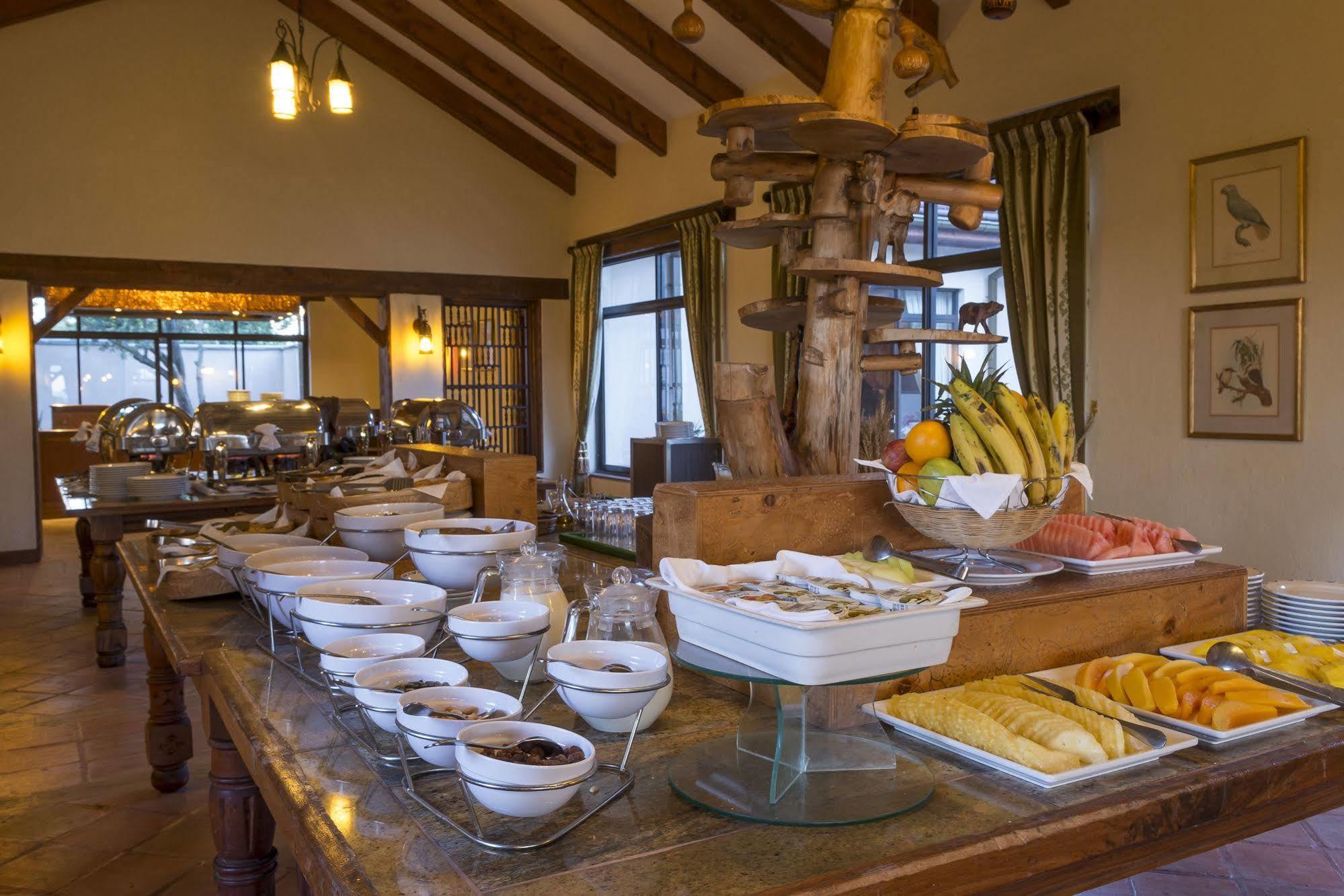 Sweetwaters Serena Camp ナニュキ エクステリア 写真